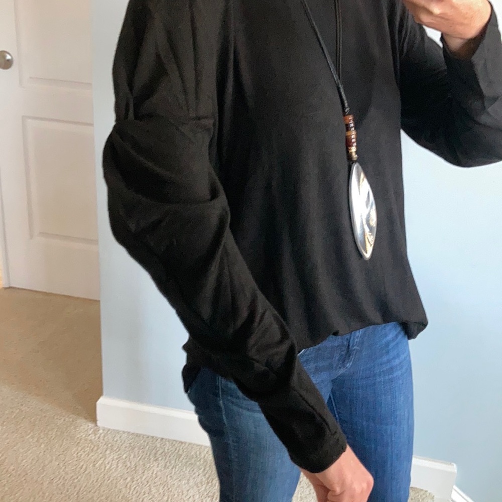 Black, Gathered Sleeve Tunic Top - Picture 5 of 13